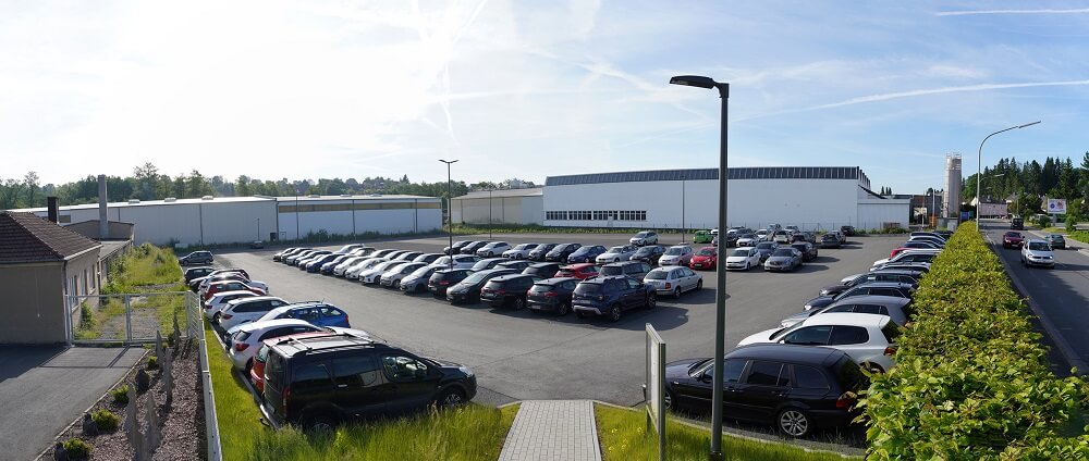 GEALAN Mitarbeiter Parkplatz Oberkotzau 6 2021