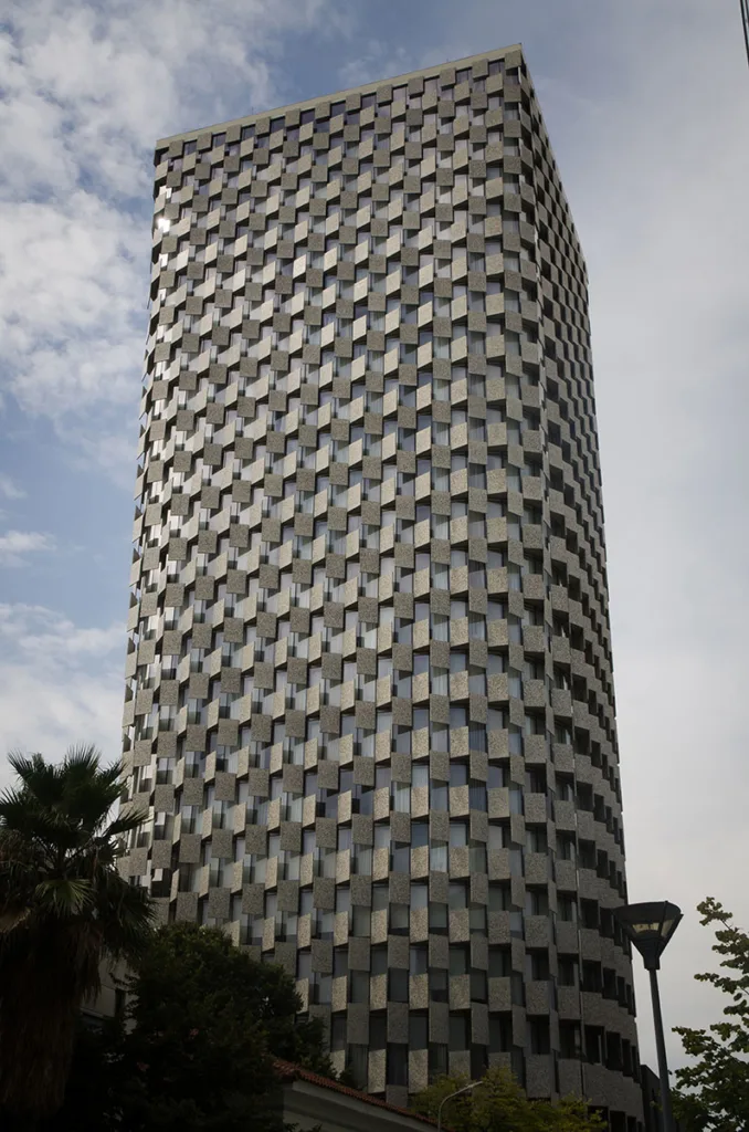 The Plaza, Tirana -Albanija