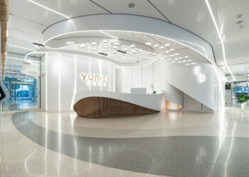 interier YUNITY Parka u Bukureštu