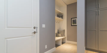 MDF vrata u interijeru / foto: freepik.com