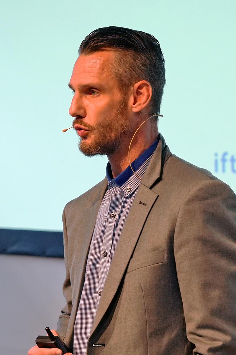 Prof. dr Alexander Stolz (Fraunhofer EMI, Sveučilište u Freiburgu) pokazao je kako se mjere prilagodbe na posljedice klimatskih promjena mogu ekonomski procijeniti / photo: ift Rosenheim