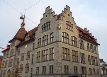 Obnova i dogradnja skladno se uklapaju u povijesni ansambl i naglašavaju njegovu arhitektonsku vrijednost / photo: © Swisspacer