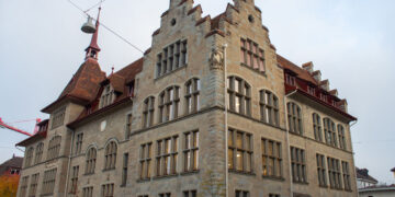 Obnova i dogradnja skladno se uklapaju u povijesni ansambl i naglašavaju njegovu arhitektonsku vrijednost / photo: © Swisspacer