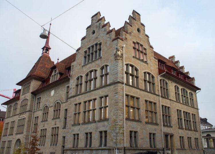 Obnova i dogradnja skladno se uklapaju u povijesni ansambl i naglašavaju njegovu arhitektonsku vrijednost / photo: © Swisspacer