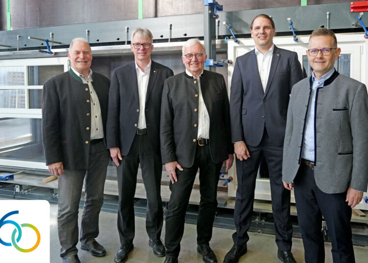 Uprava i tri voditelja instituta u posljednjih 20 godina zajedno sa zaposlenicima razvili su ift Rosenheim u međunarodno priznatu instituciju (slijeva nadesno: prof. Ulrich Sieberath, prof. Jörn Peter Lass, prof. dr ing. Winfried Heusler, Michael Breckl-Stock, dr Jochen Peichl) / photo: ift Rosenheim