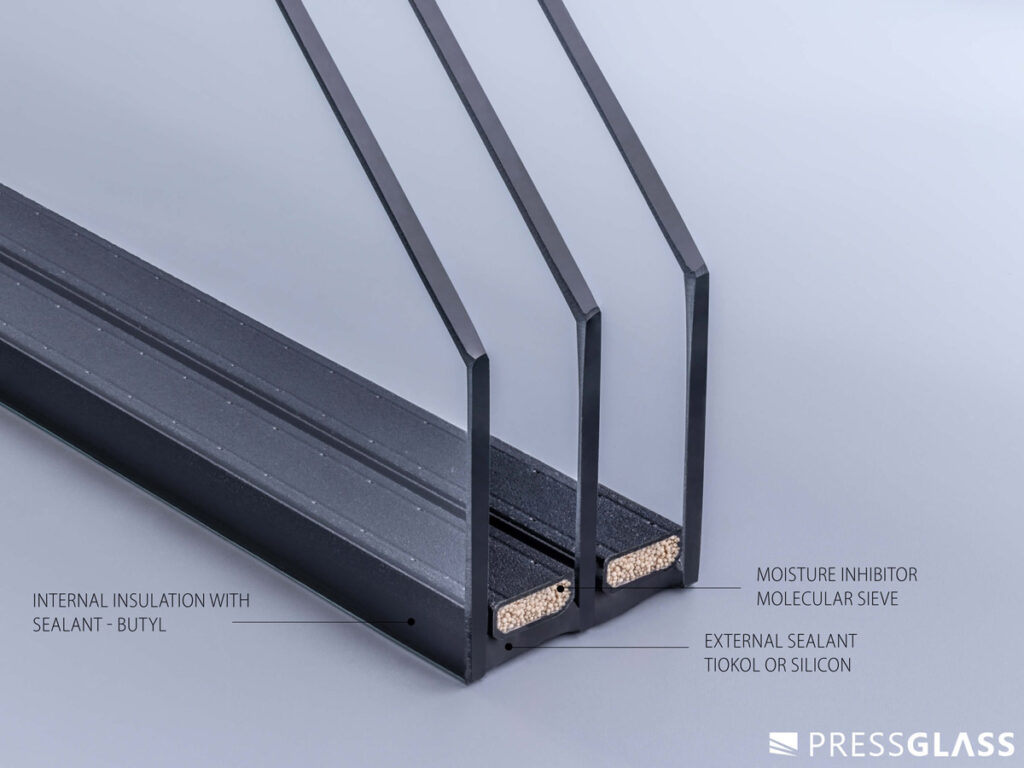 Presjek IZO stakla / photo: Press Glass