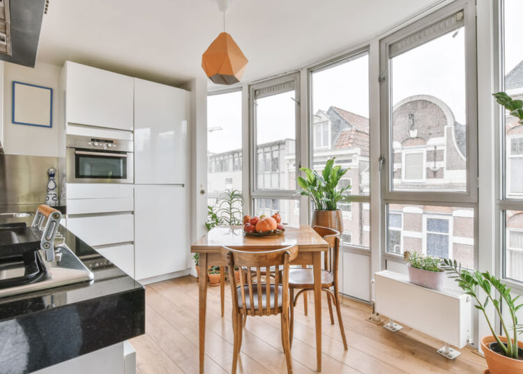 Staklo za PVC prozor / foto: freepik.com