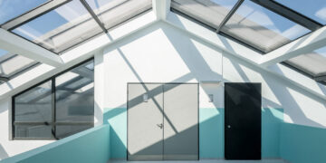 Škola u Novim Banovcima / photo: SADA Architects