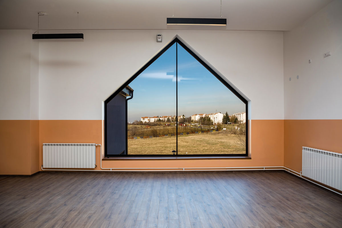 Dječji paviljon ustanove za djecu i mlade u Sremčici / photo: SADA Architects