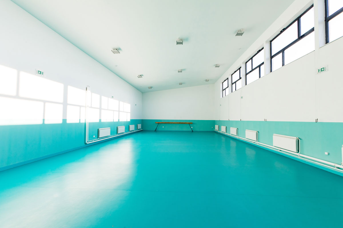 Prozorski otvori u sali / photo: SADA Architects