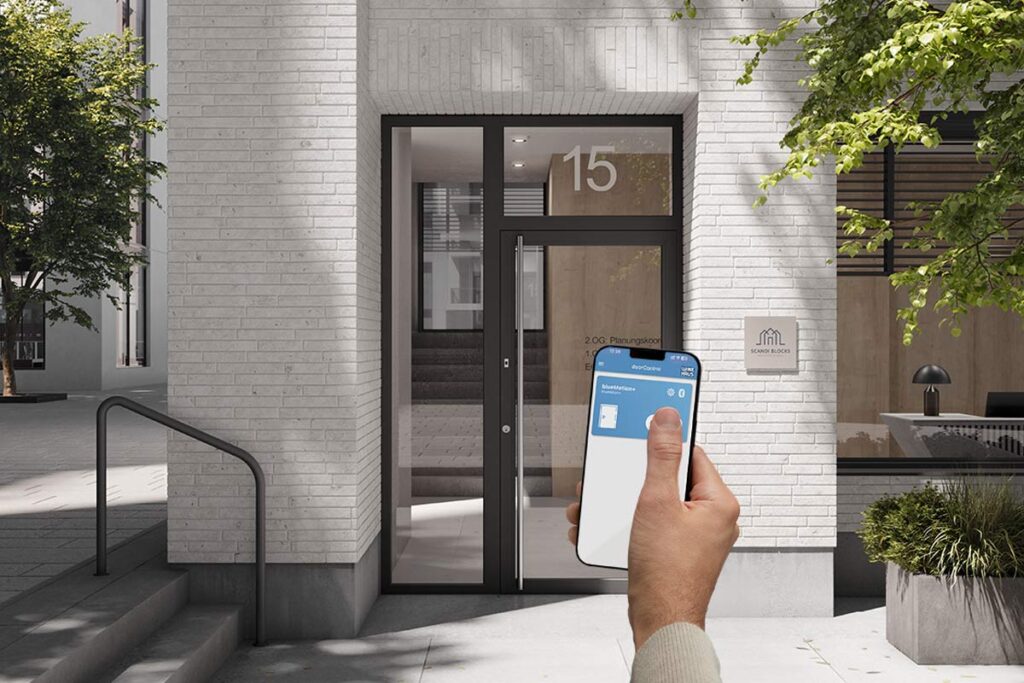 Tvrtka Winkhaus razvila je aplikaciju doorControl App posebno za otključavanje putem pametnog telefona / foto: Winkhaus