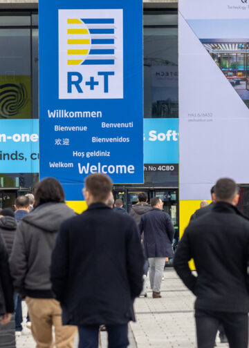R+T 2027 vodeći svjetski sajam roleta, vrata i industrijskih vrata te sustava zaštite od sunca, poziva tvrtke iz cijeloga svijeta da dođu u Stuttgart i predstave svoja najnovija rješenja međunarodnoj stručnoj publici koju čine projektanti, specijalizirani trgovci i stručni izvođači / foto: Frank Eppler / Messe Stuttgart