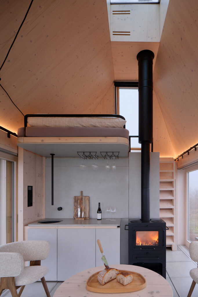 projekt: Cabin Devín / autor projekta: Ark-Shelter, Archekta / photo: BoysPlayNice