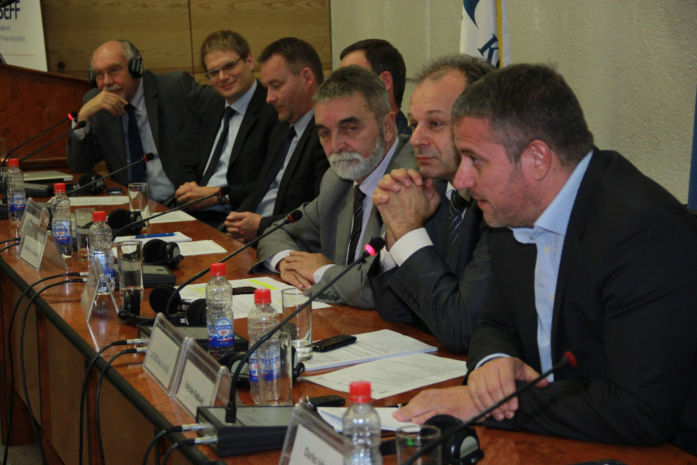 Prema ESCO principu projekti za energetsku efikasnost se sprovode od strane iskusnih privatnih kompanija