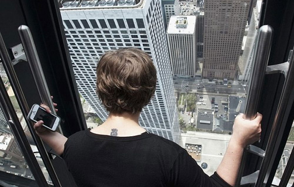 TILT se nalazi na 94tom spratu nebodera 360 CHICAGO