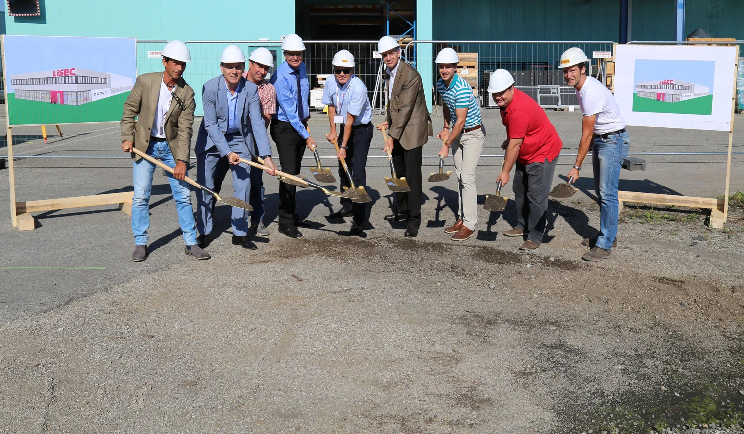 Servisni centar sa obukom i najmodernijom fabrikom