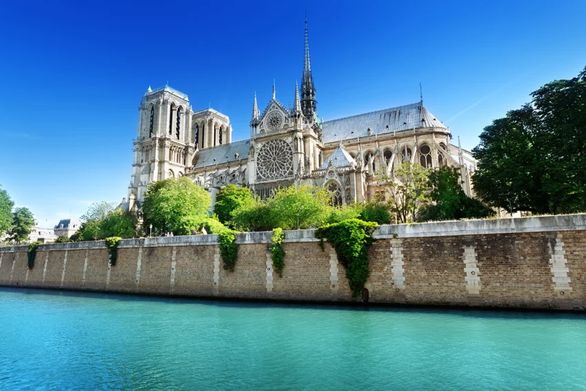 Katedrala "Notre Dame" u Parizu