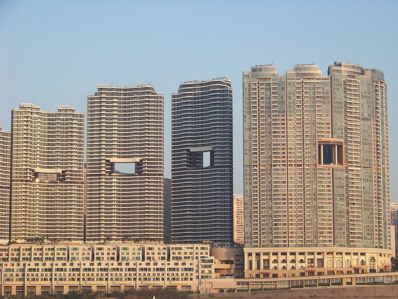 Otvori za zmajeve u Hong Kong-u postoje na skoro svim neboderima