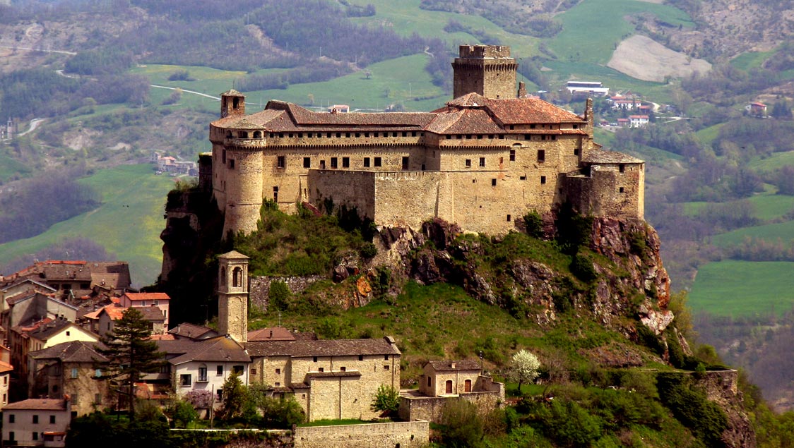 Jedan od zamkova na poklon je i Castello Di Bardi