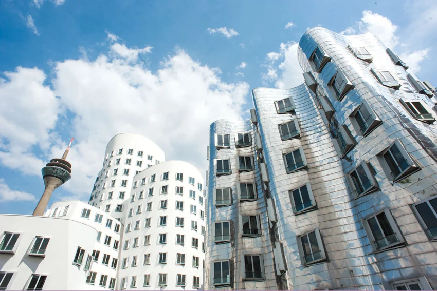 Frank Gehry, Neuer Zollhof, Dusseldorf, Germany