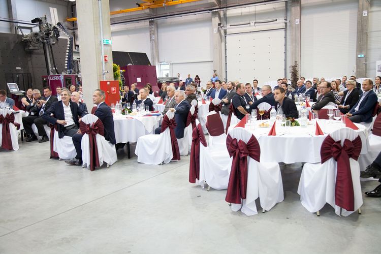 csm Glastronic Halleneroeffnung 0054 Web 59798f3219