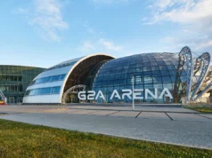 G2A Arena - harmonična reprezentacija sferičnih oblika napravljenih od staklenih elemenata