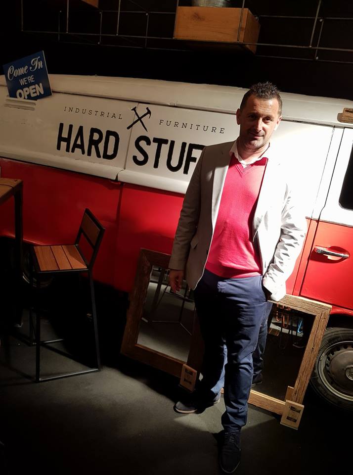 Urednik izdanja na standu HARD STUFF