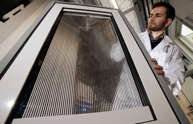 „Large-Area Fluidic Windows“ (foto: Jan-Peter Kasper/FSU)