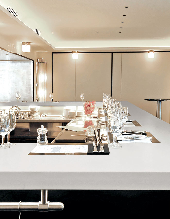 Corian® Stratus
