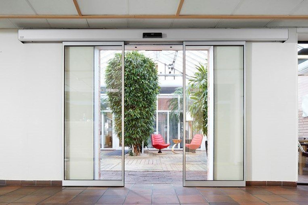 ASSA ABLOY Entrance Systems Automatska klizna vrata