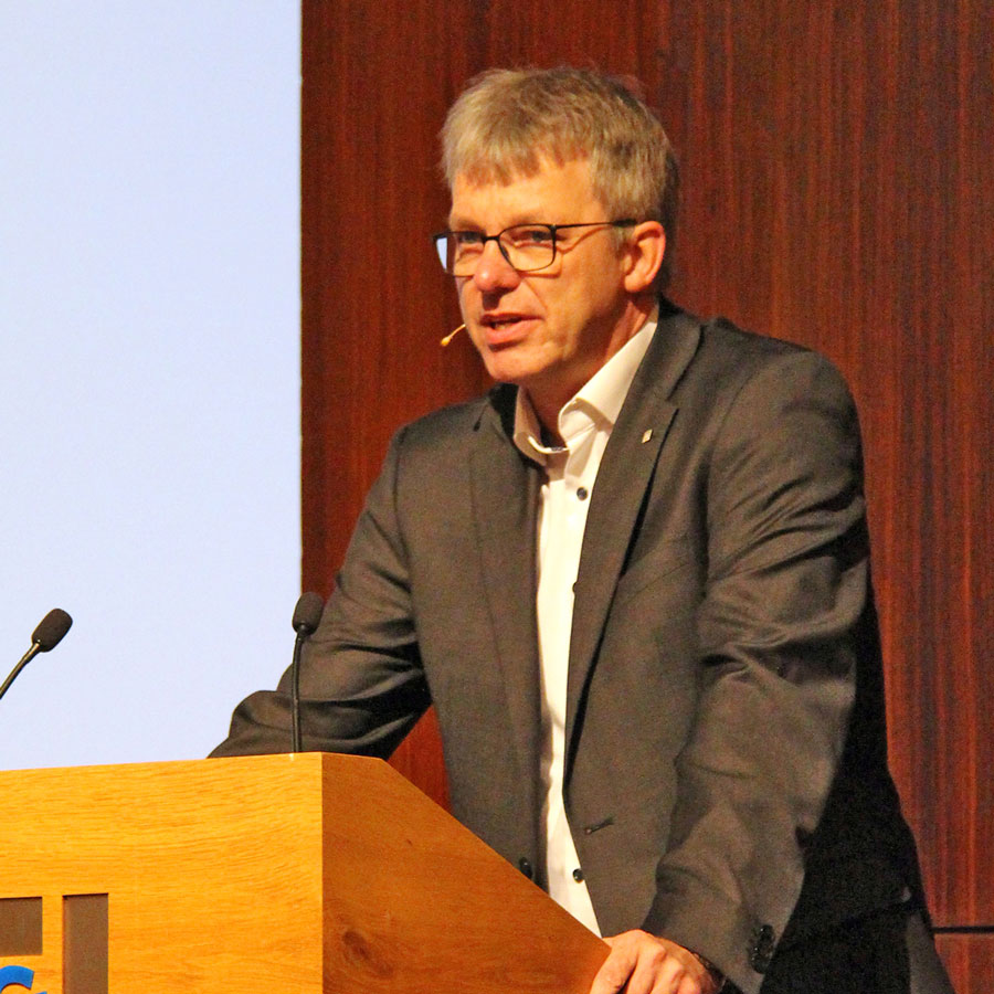 Prof. Jorn P. Lass (direktor Instituta ift Rosenheim)