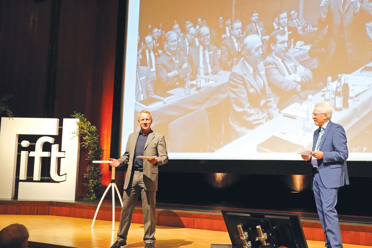 Kao moderatori, Roland Fischer (ift Rosenheim) i Christian Anders (VFF/ift) su vas na zabavan i kompetentan način vodili kroz program 50. Rosenheim Dan prozora (foto: ift Rosenheim)