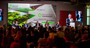Drugi panel na stručnoj konferenciji i sajmu ArchyEnergy 2025 / foto: ArchyEnergy