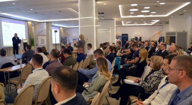 DAN PROZORA 2026 Posetioci u konferencijskoj sali na 12. međunarodnoj konferenciji DAN PROZORA 2025 / foto: ift Hrvatska d.o.o.