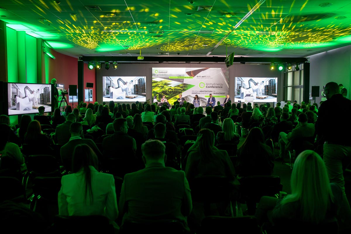 Posetioci na stručnoj konferenciji i sajmu ArchyEnergy 2025 / foto: ArchyEnergy
