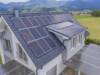 Solarni paneli na kući / foto: freepik.com