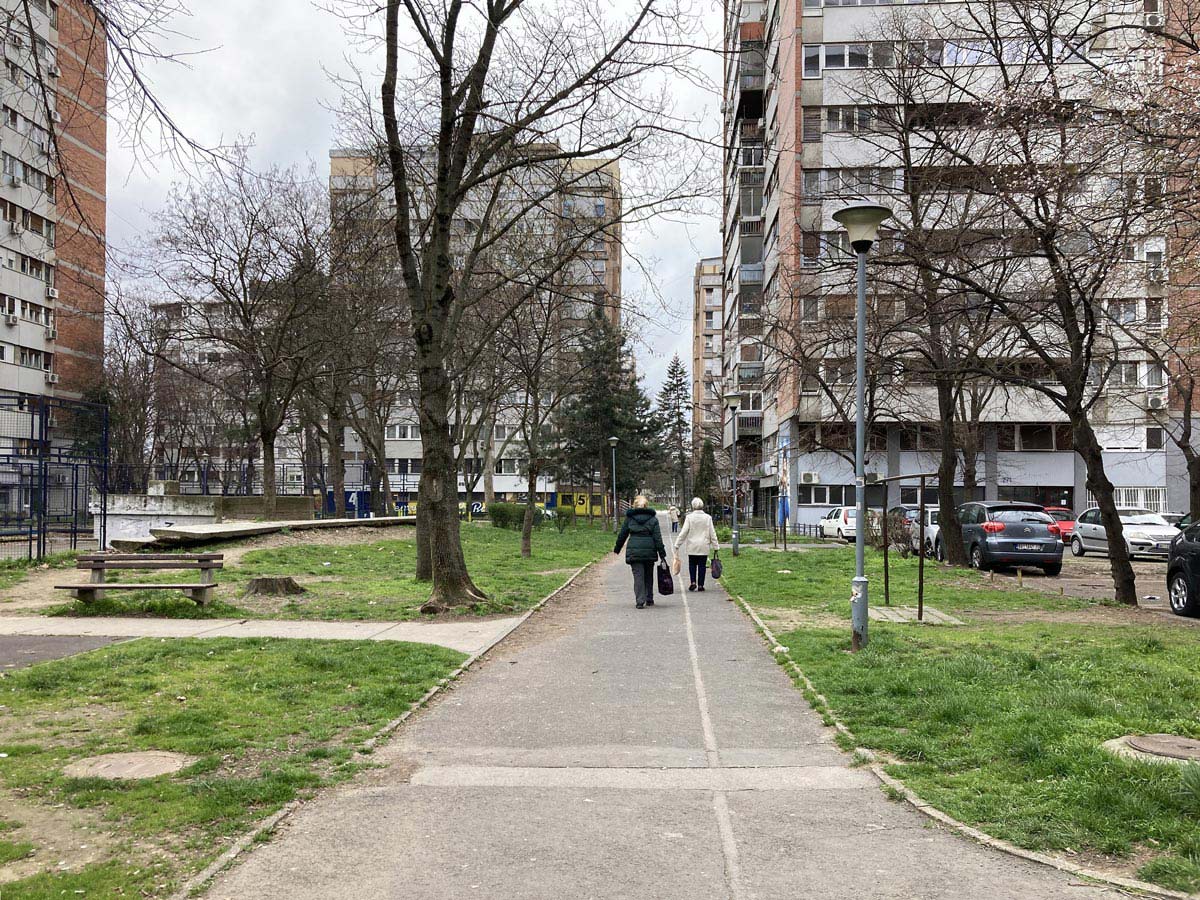 Izložba "Od krize do zajednice. Atlas kolaborativnih taktika stanovanja", Blok 45, Novi Beograd / foto: BINA