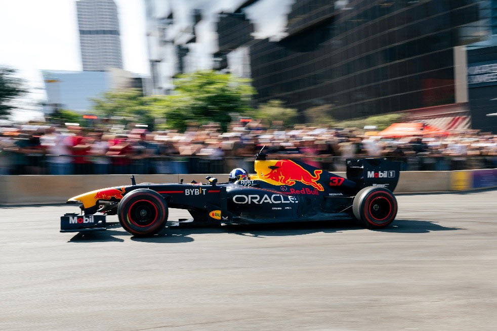 Zvezda događaja: Formula 1 bolid RB7 / foto: ALUMIL