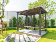 Pergola u eksterijeru dvorišta / foto: freepik.com