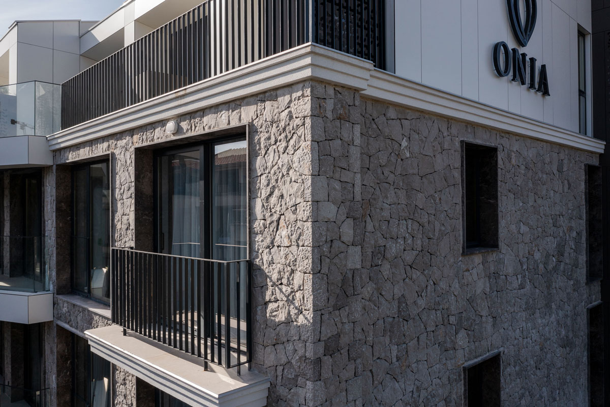 projekat: NRA Atelier - Onia Exceptional Homes, kameni zid / foto: Miloš Martinović