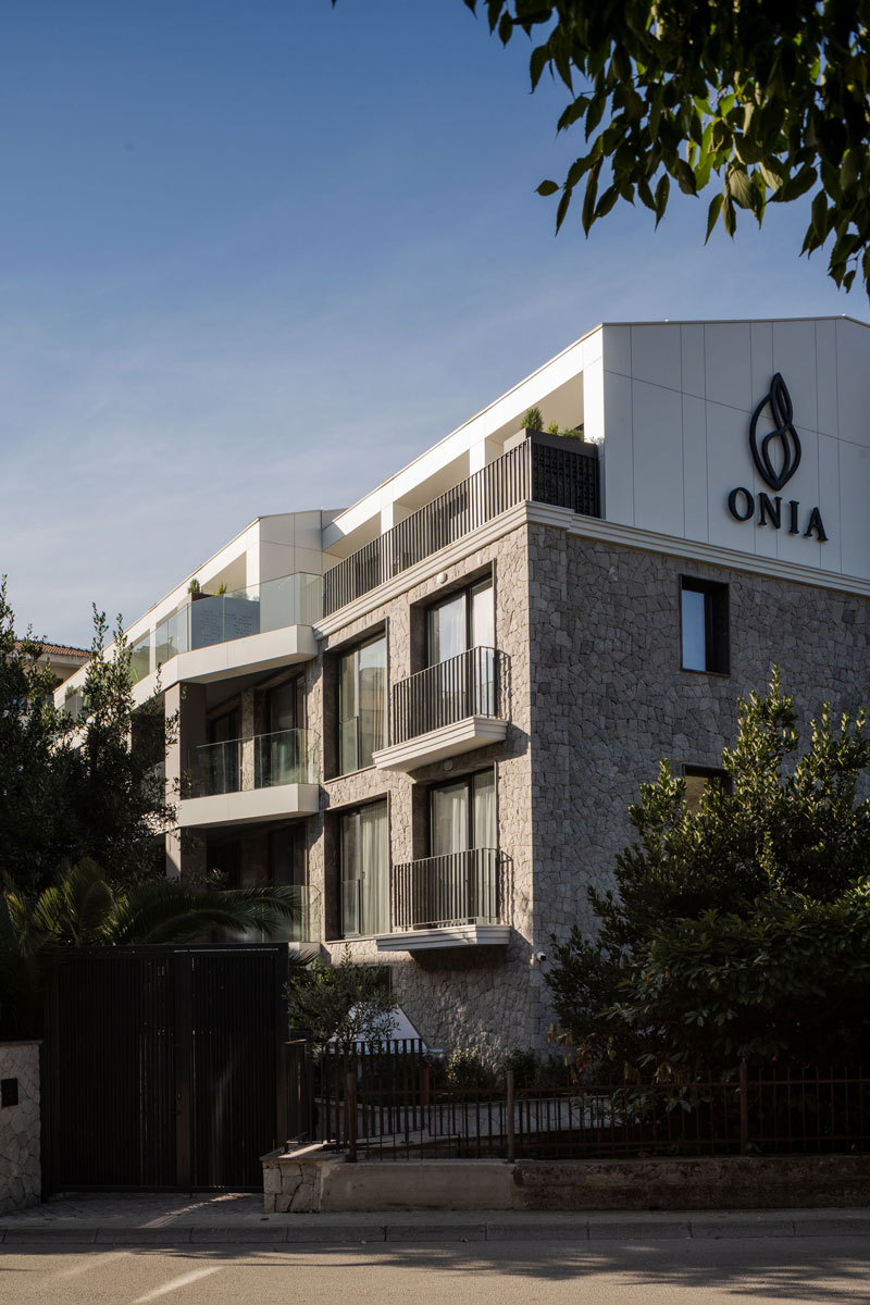 projekat: NRA Atelier - Onia Exceptional Homes, bočni prikaz / foto: Miloš Martinović