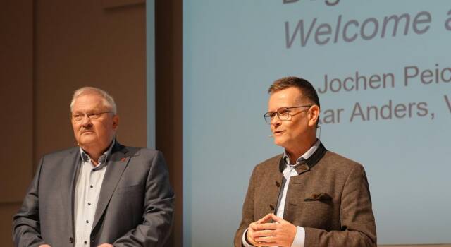 Završeni ift Rosenheim Dani prozora 2025 Oskar Anders (član uprave ift Rosenheim) i dr Jochen Peichl (generalni direktor ift Rosenheim) otvorili su 52. Rosenheim Dane prozora / foto: ift Rosenheim