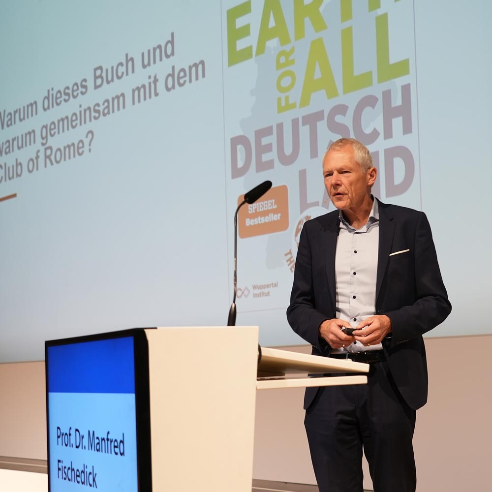Prof. dr Manfred Fischedick (Institut Wuppertal) održao je predavanje „Zemlja za sve – put prema budućnosti za sve“ / foto: ift Rosenheim