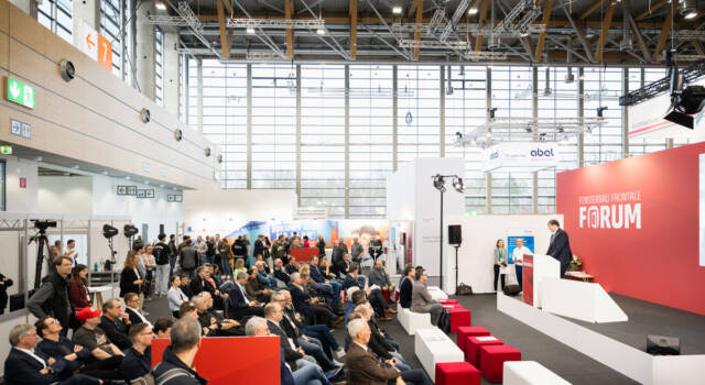 FENSTERBAU FRONTALE 2026: Prateći program sa praktičnom podrškom otvara vrata i širi vidike Posetioci na Festerbau Frontale / foto: Uwe Niklas