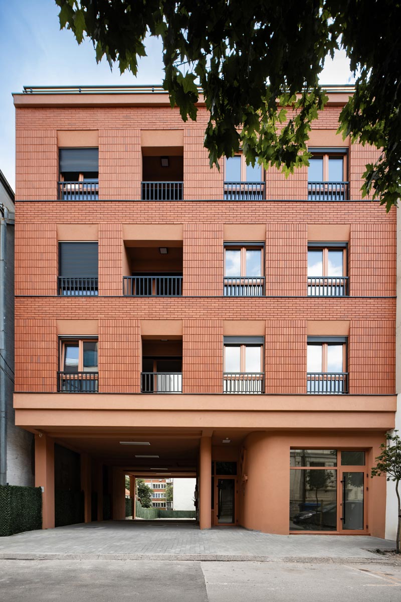 Naziv objekta: CL8 – Stambena zgrada / autor projekta: Nikola Milanović, mast. inž. arh. / foto: Mladen Jovanović