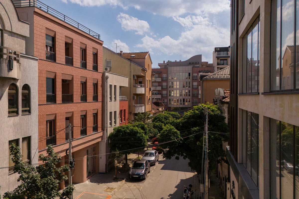 Naziv objekta: CL8 – Stambena zgrada / autor projekta: Nikola Milanović, mast. inž. arh. / foto: Mladen Jovanović