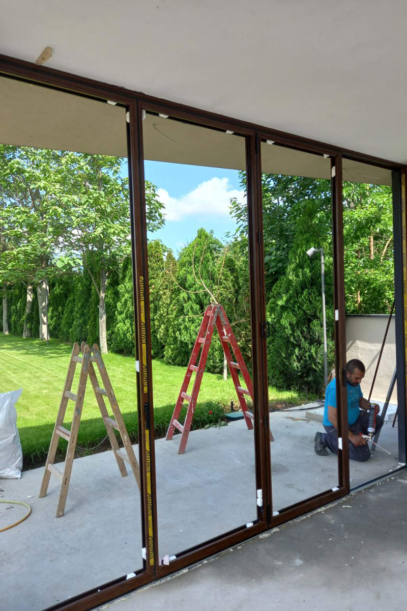 Pomoćni objekat, vila u Surduku / foto: Meta Architects