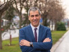 Intervju: Dimitrios Delis – Tehnologija mora biti alat u službi ljudi, a ne obratno Dimitrios Delis, generalni menadžer Alumil Srbija / foto: Goran Zlatković