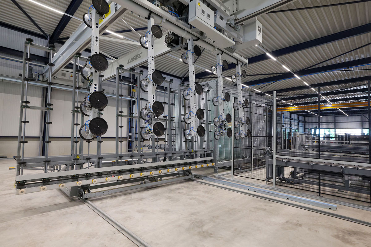 LiSEC stanica za utovar stakla na početku linije za sečenje / foto: Buys Glas