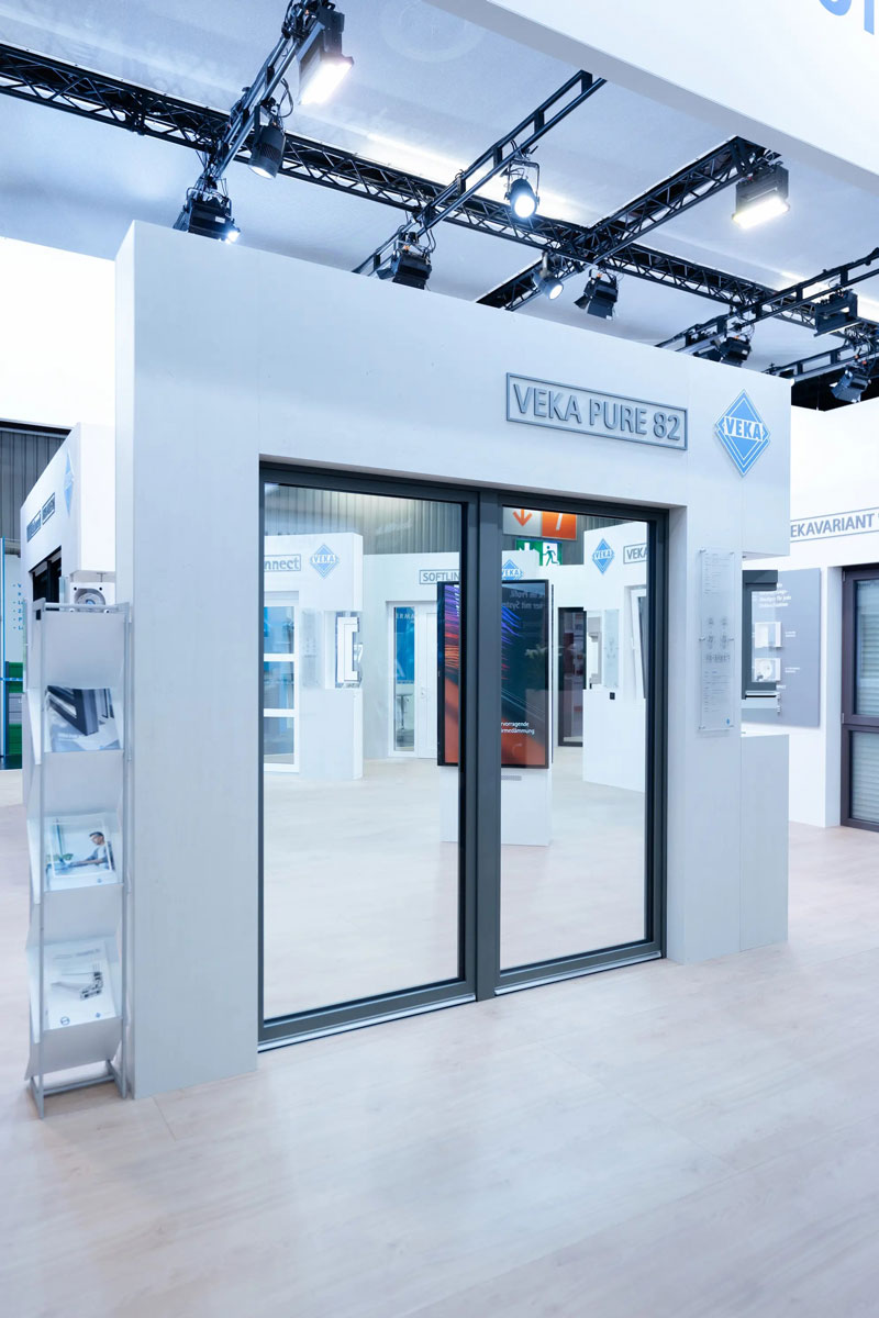 VEKA PURE 82 na sajmu Fensterbau Frontale 2026 / foto: VEKA